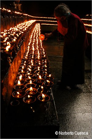 t_08_035_2005_08_tibet_0534_lhasa1