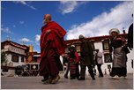 i_12_157_2005_08_tibet_2107_back_in_lhasa